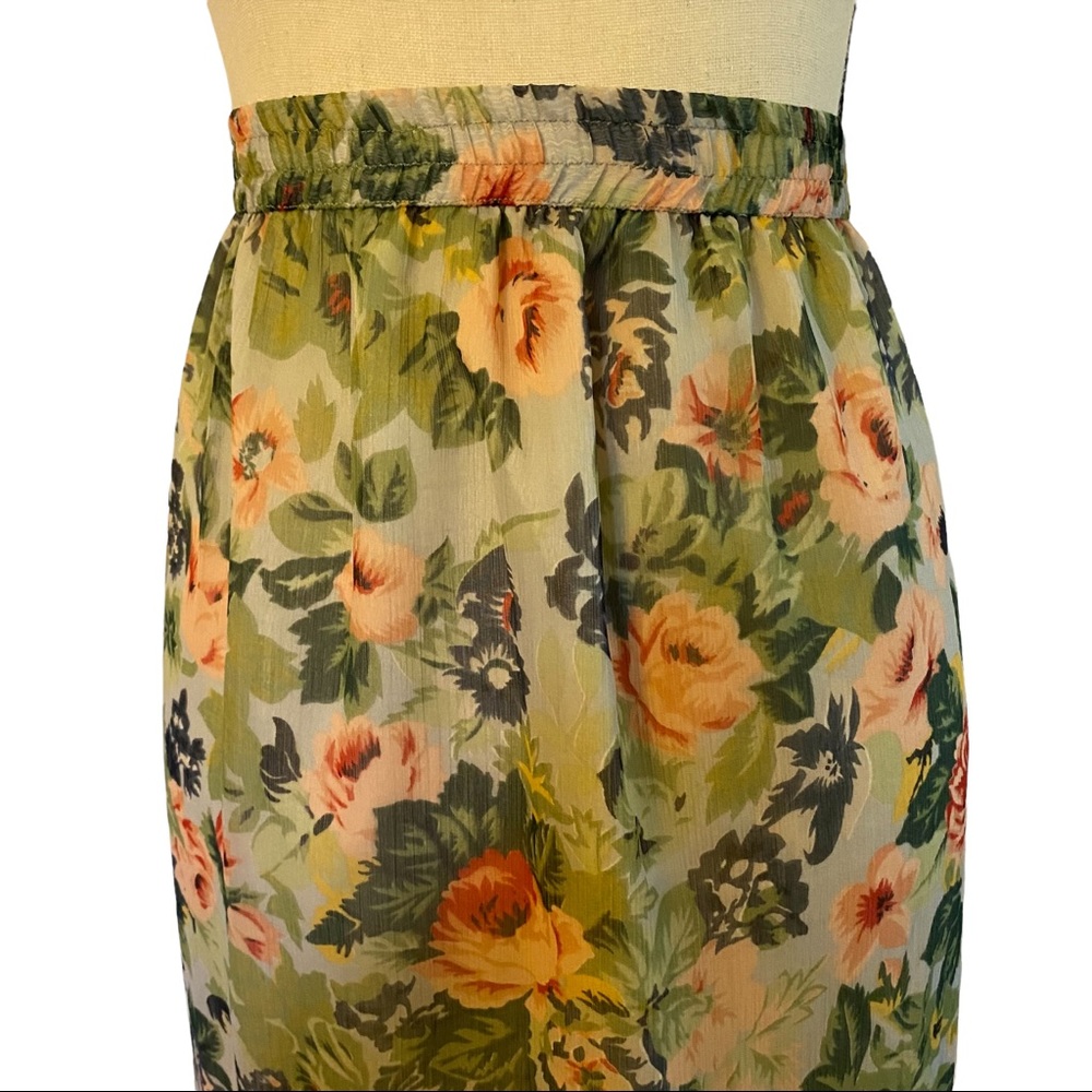 Floral Maxi Dress with Ruffle Hem - Picture 3 of 4